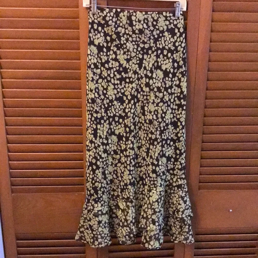 | NWOT Cato Flounce Brown & Green Maxi Skirt…M - Picture 4 of 8